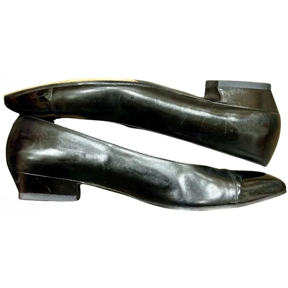 Salvatore Ferragamo Black Leather Low Heel Pumps – Size 8C - Picture 6 of 10